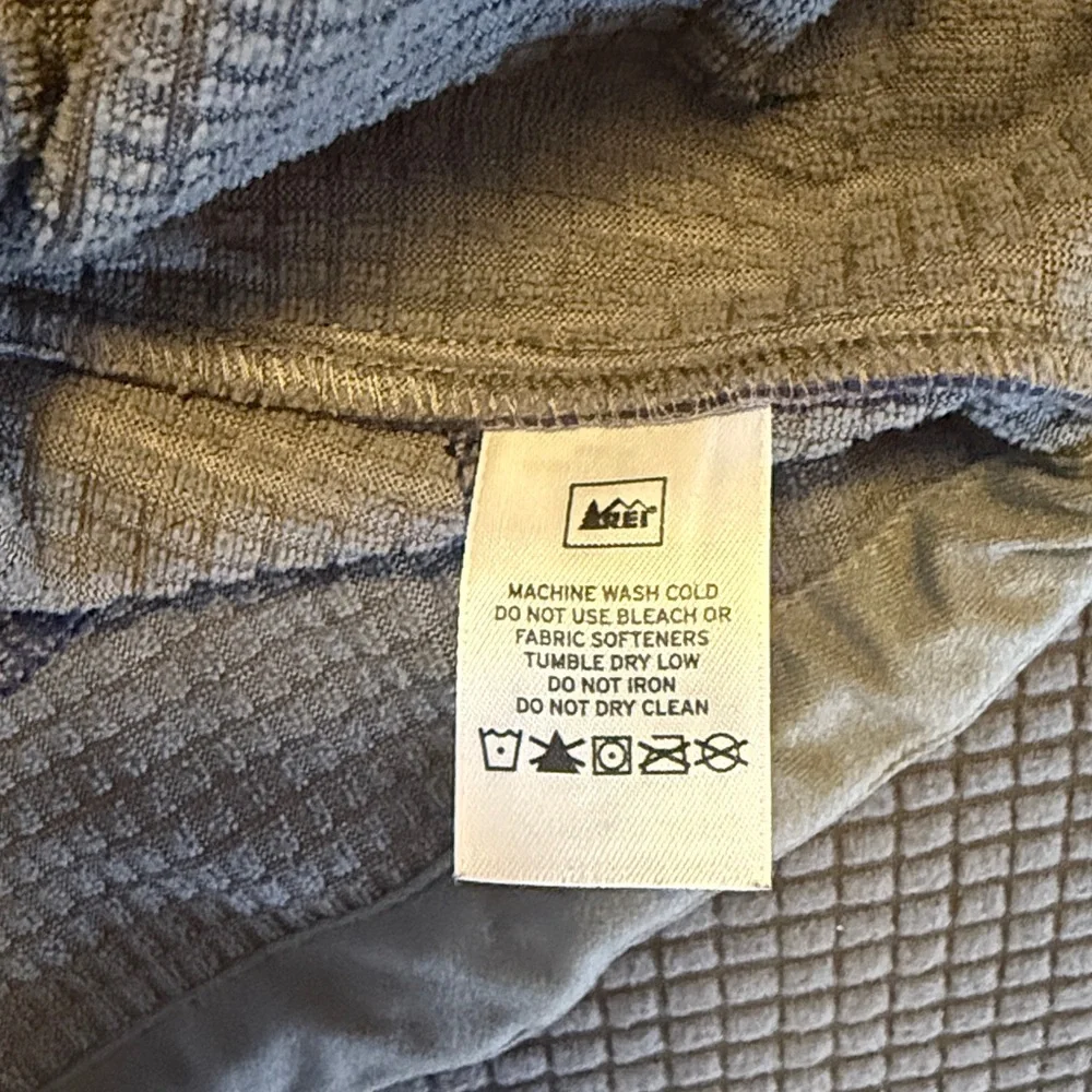 REI Jacket - Picture 5 of 9